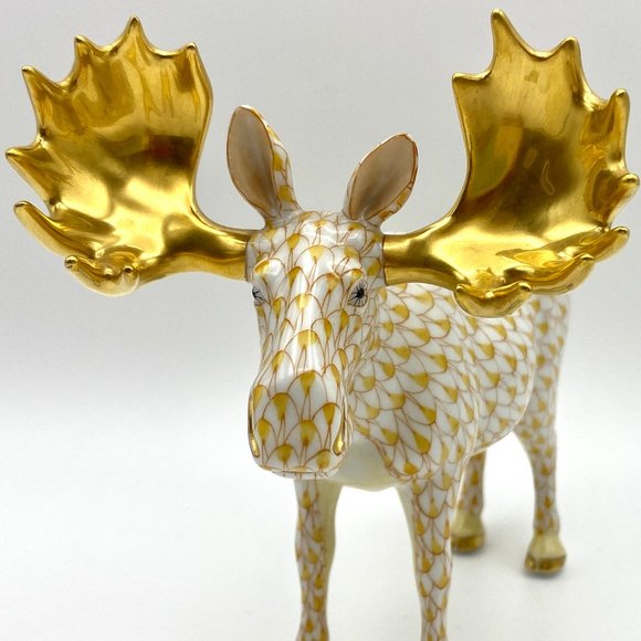 Herend Other - Herend Hungary Yellow golden fishnet porcelain Moose figurine 6"